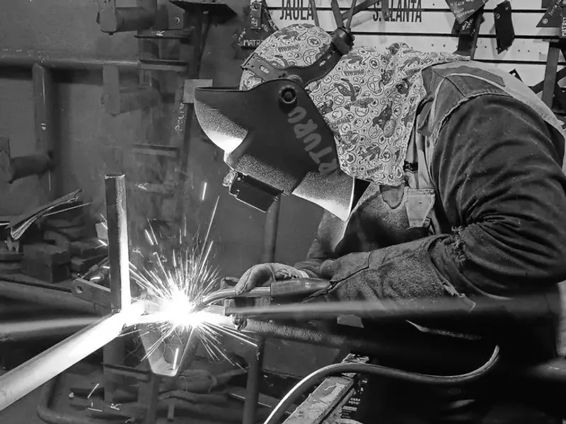 Equipamiento y maquinaria