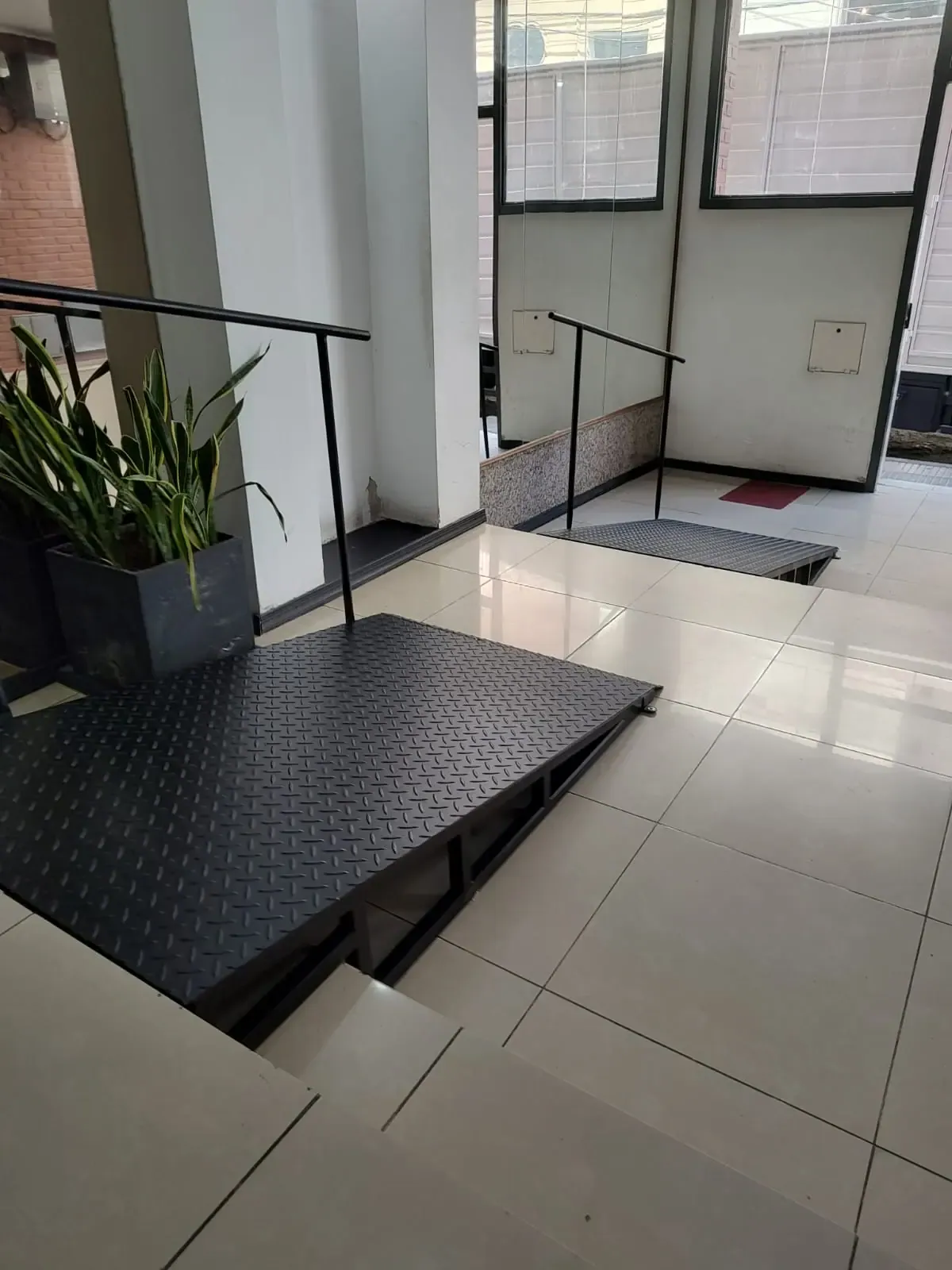 Proyecto: Rampas para facilitar accesos - Rampas interiores o exteriores para facilitar accesos